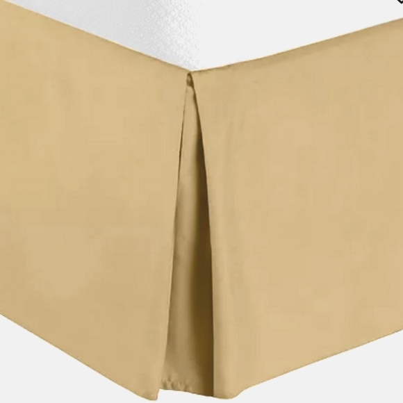 Charter Club Queen size bed skirt - Picture 4 of 5